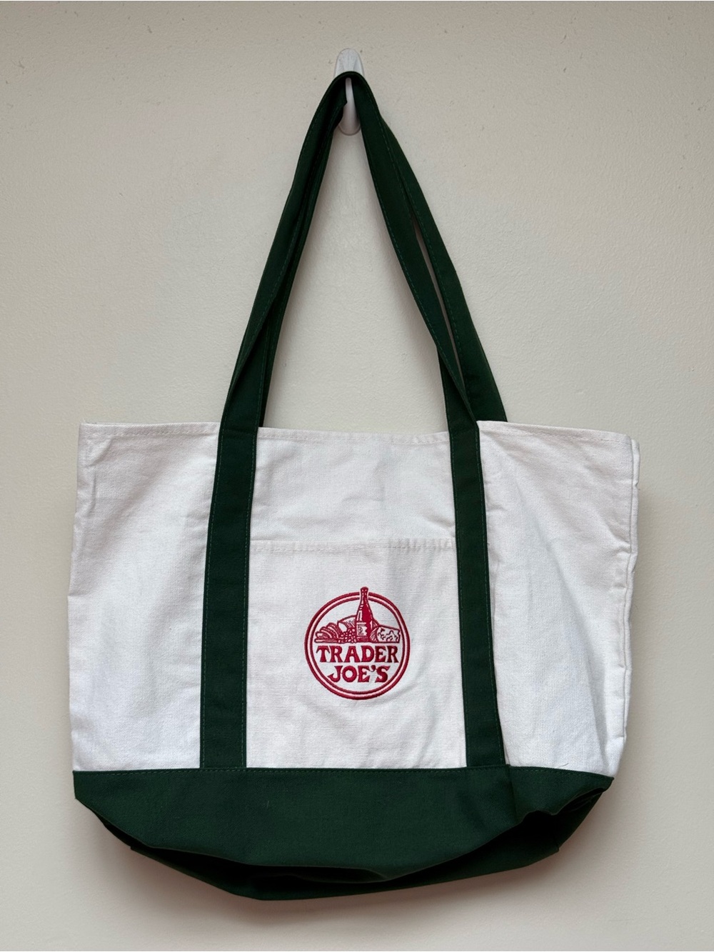 Trader Joe’s Canvas Tote Bag Green White Grocery Beach Book Bag NWT